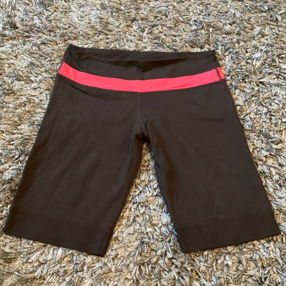 lululemon athletica Pants - Lululemon biker shorts